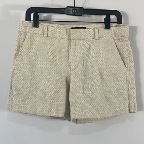 Banana Republic Khaki, Tan,  print shorts, size 4, Dress, casual shorts - Picture 7 of 7
